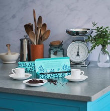 Load image into Gallery viewer, Summerdown Mint Dark Chocolate Peppermint Crisps